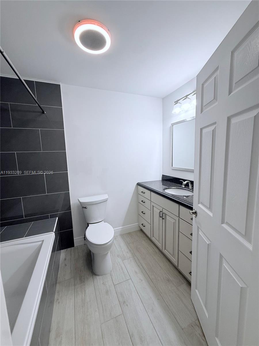 See details 1G 3 / 3 2040 sq. ft. $ 2026-04-29 0 Photo