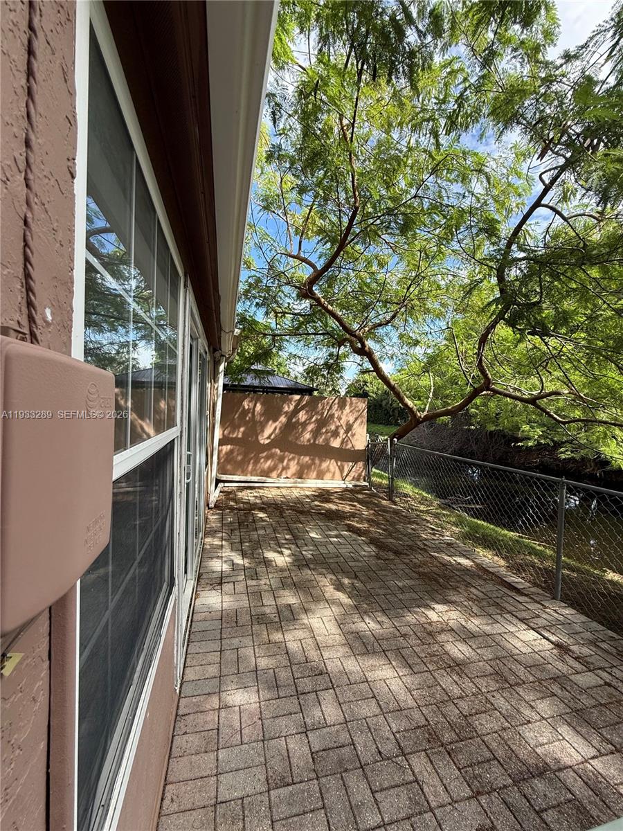 See details 1G 3 / 3 2040 sq. ft. $ 2026-04-29 0 Photo