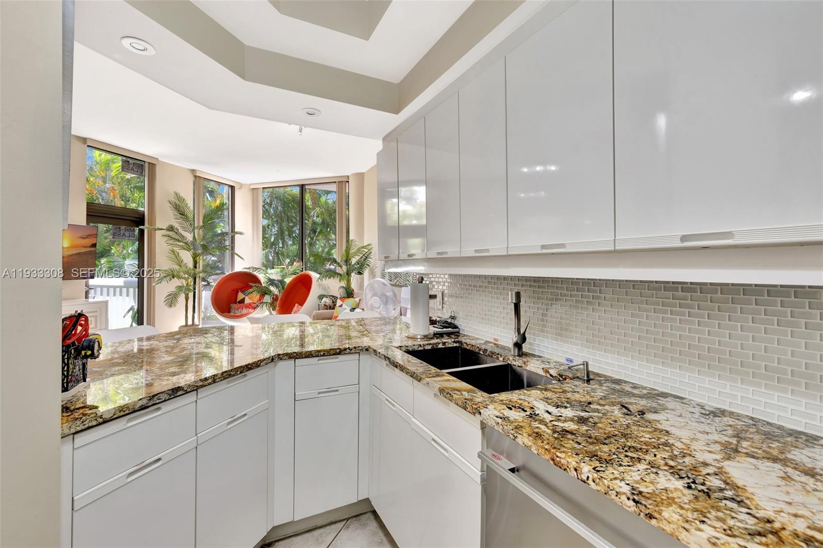 203 1 / 2 1180 sq. ft. $ 2025-12-19 0 foto