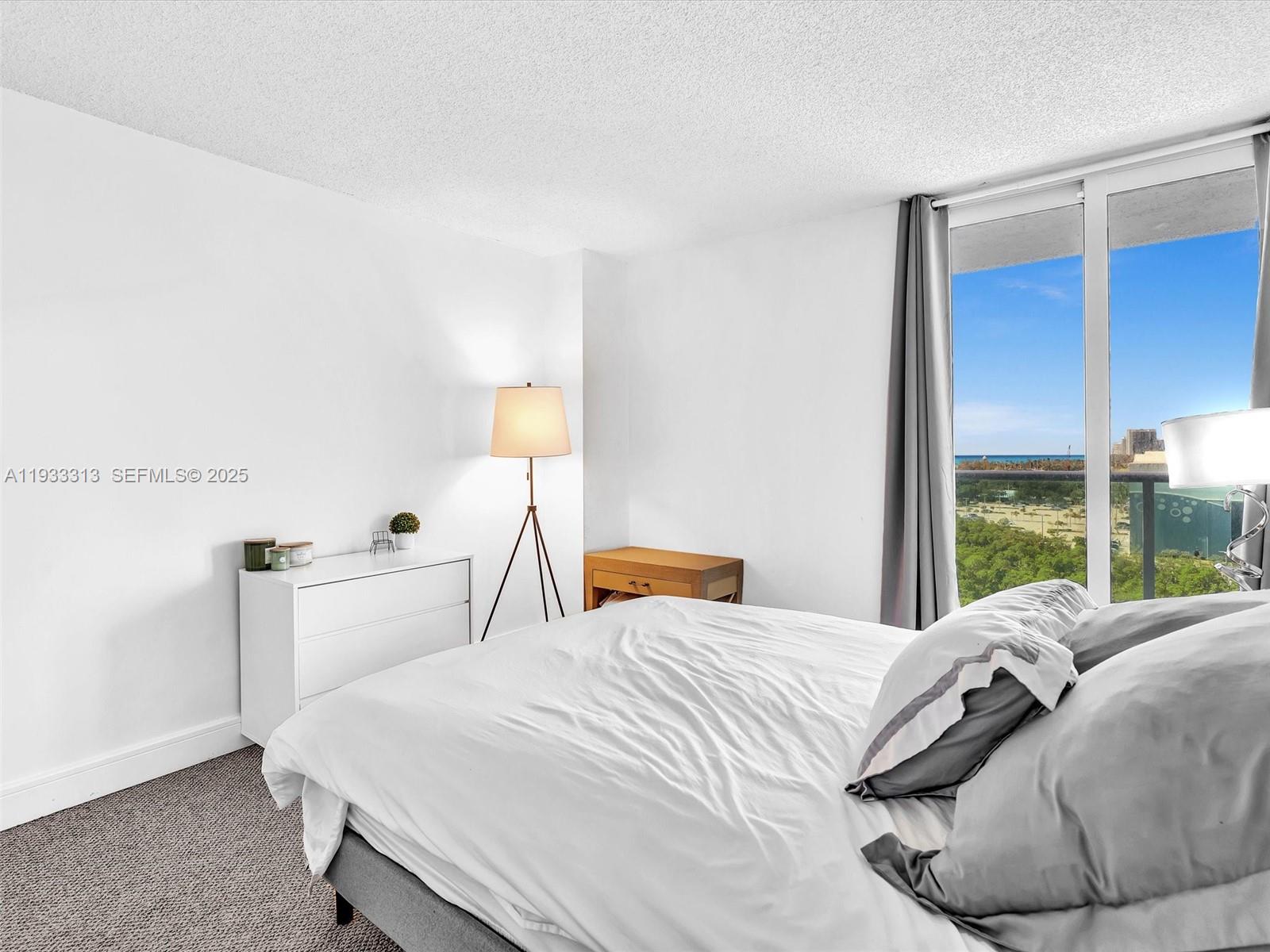 1025 2 / 2 1357 sq. ft. $ 2025-12-19 0 Photo