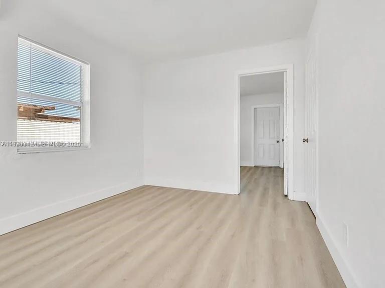   /  848 sq. ft. $ 2025-12-19 0 Photo