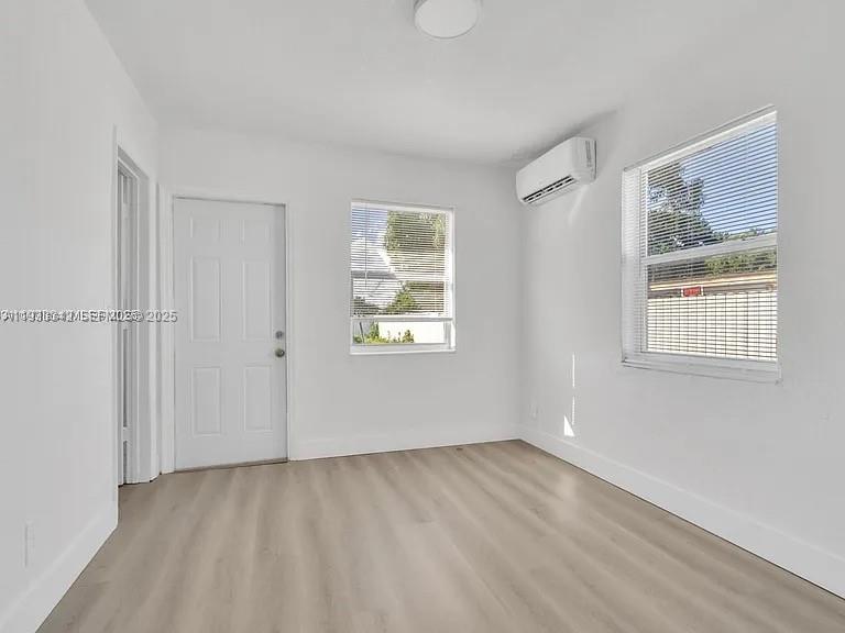   /  848 sq. ft. $ 2025-12-19 0 Photo