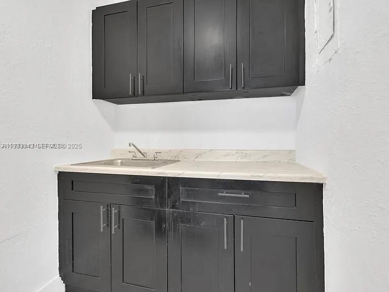   /  848 sq. ft. $ 2025-12-19 0 Photo