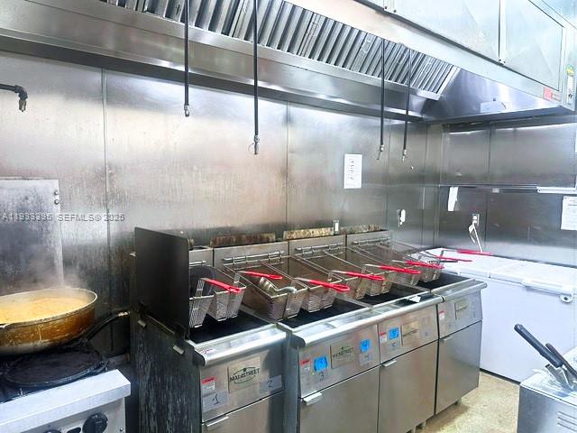   /   sq. ft. $ 2025-12-19 0 Photo