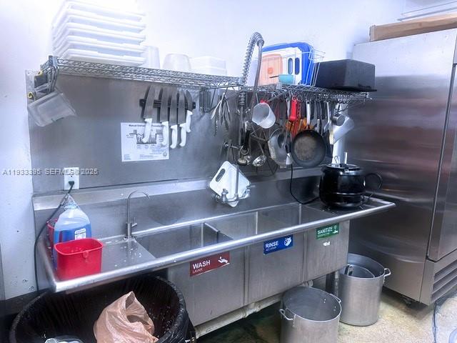   /   sq. ft. $ 2025-12-19 0 Photo