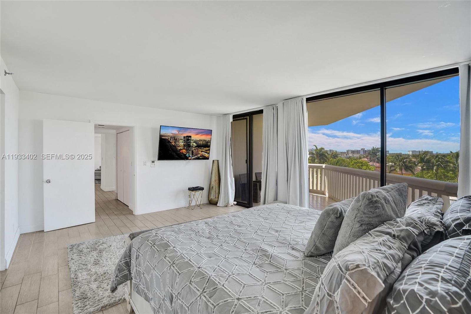 503 3 / 3 1840 кв.футов $ 2025-12-19 0 Фото