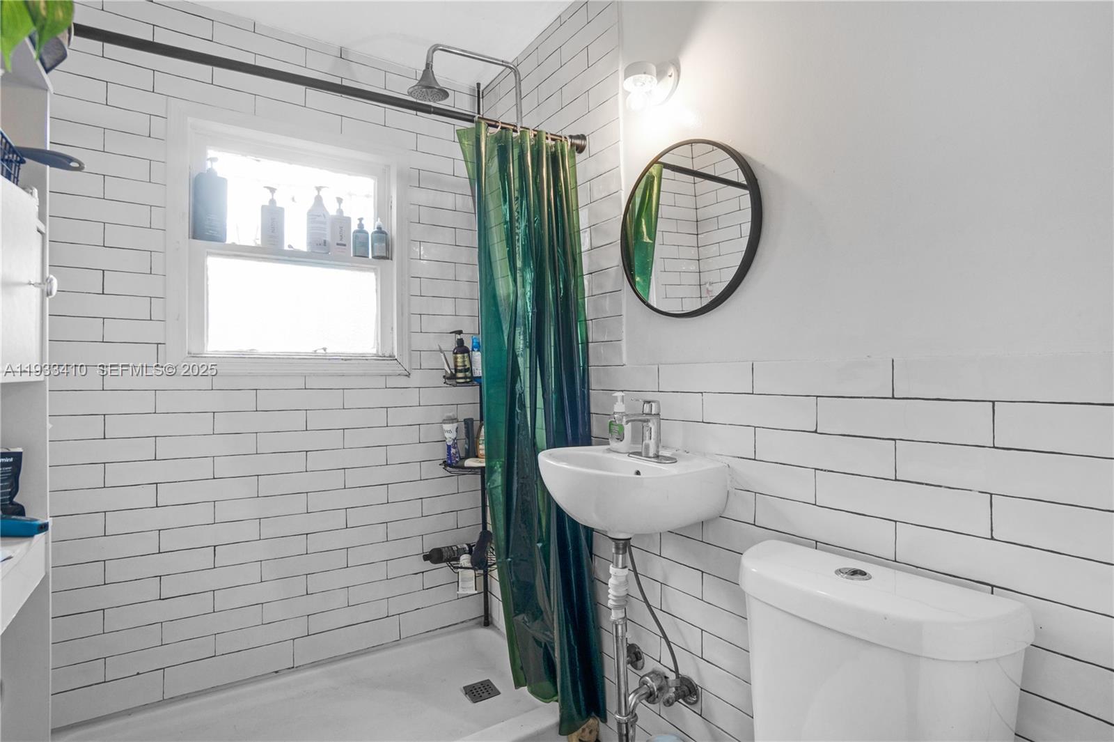   /  2109 sq. ft. $ 2025-12-19 0 foto