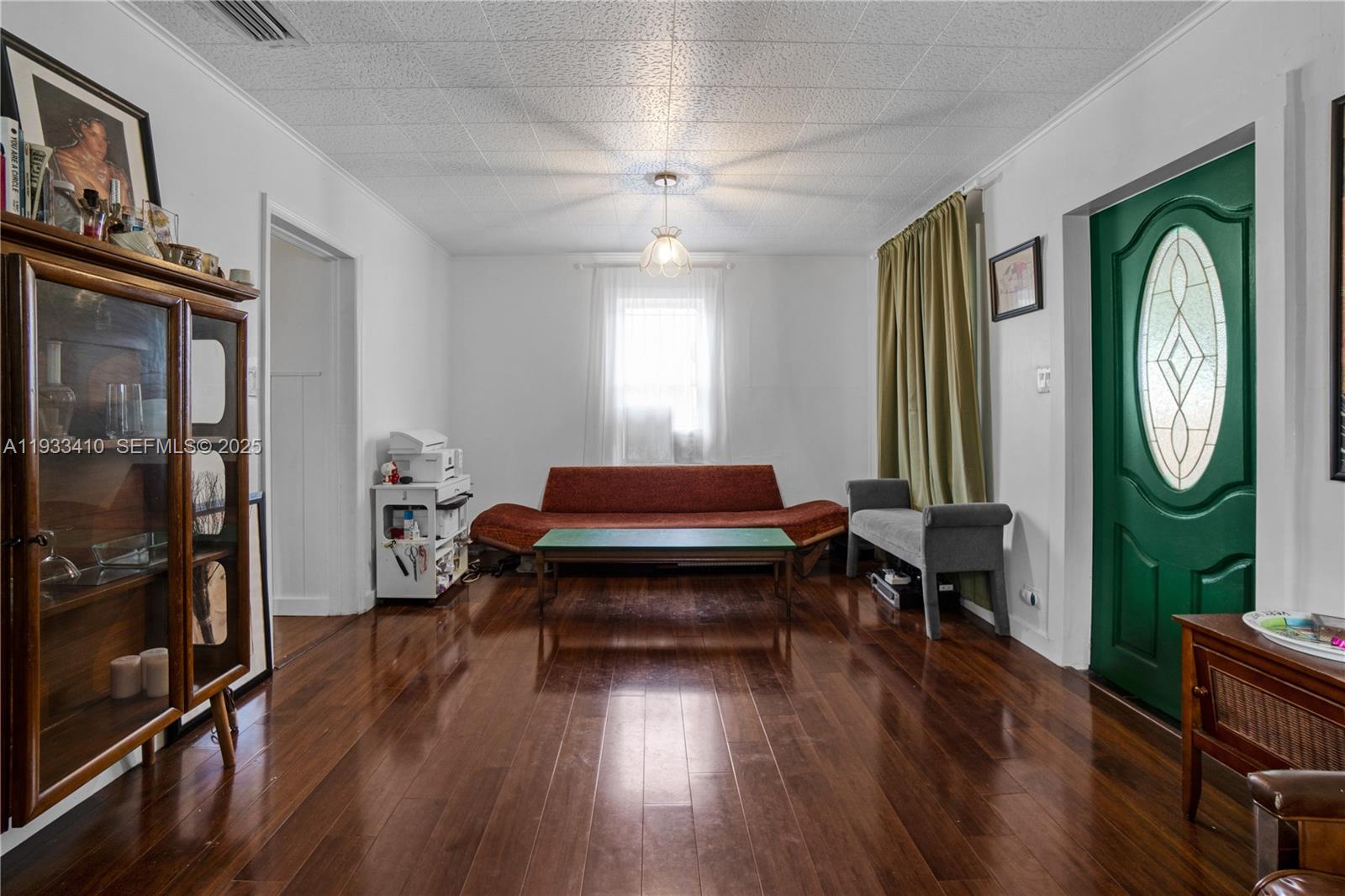   /  2109 sq. ft. $ 2025-12-19 0 foto