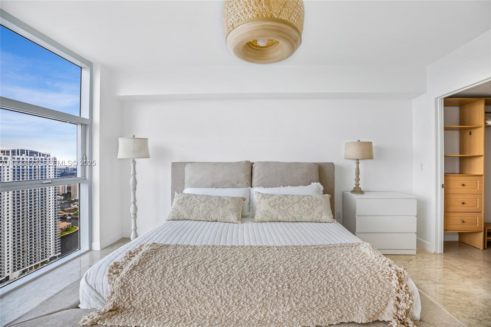 4707 1 / 1 871 sq. ft. $ 2025-12-19 0 foto