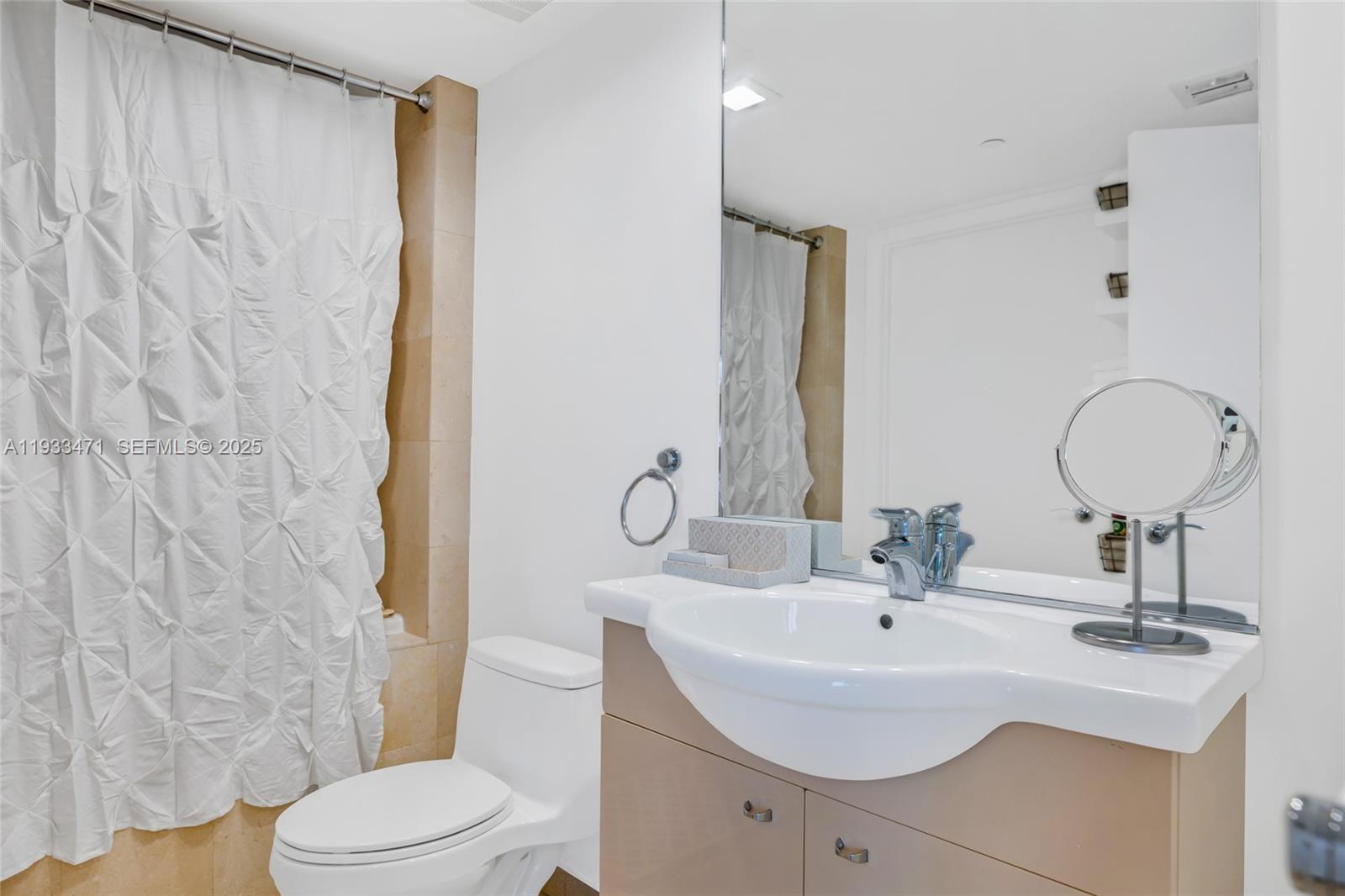 4707 1 / 1 871 sq. ft. $ 2025-12-19 0 foto
