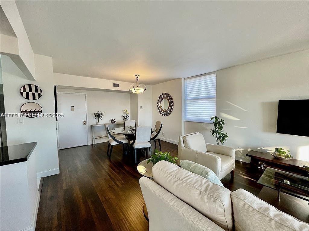 601B 2 / 2 1132 sq. ft. $ 2025-12-19 0 Photo