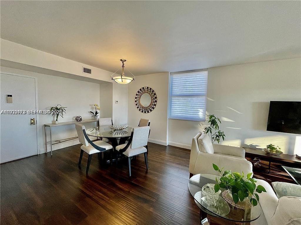 601B 2 / 2 1132 sq. ft. $ 2025-12-19 0 Photo