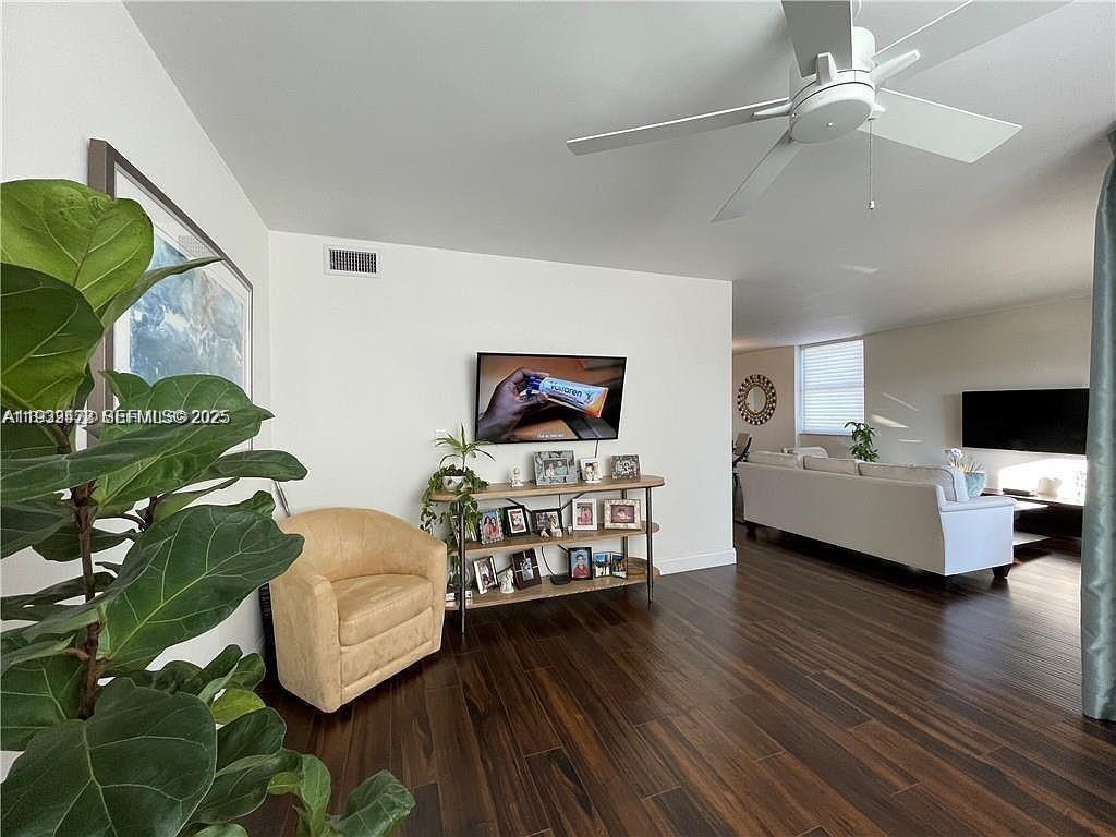 601B 2 / 2 1132 sq. ft. $ 2025-12-19 0 Photo