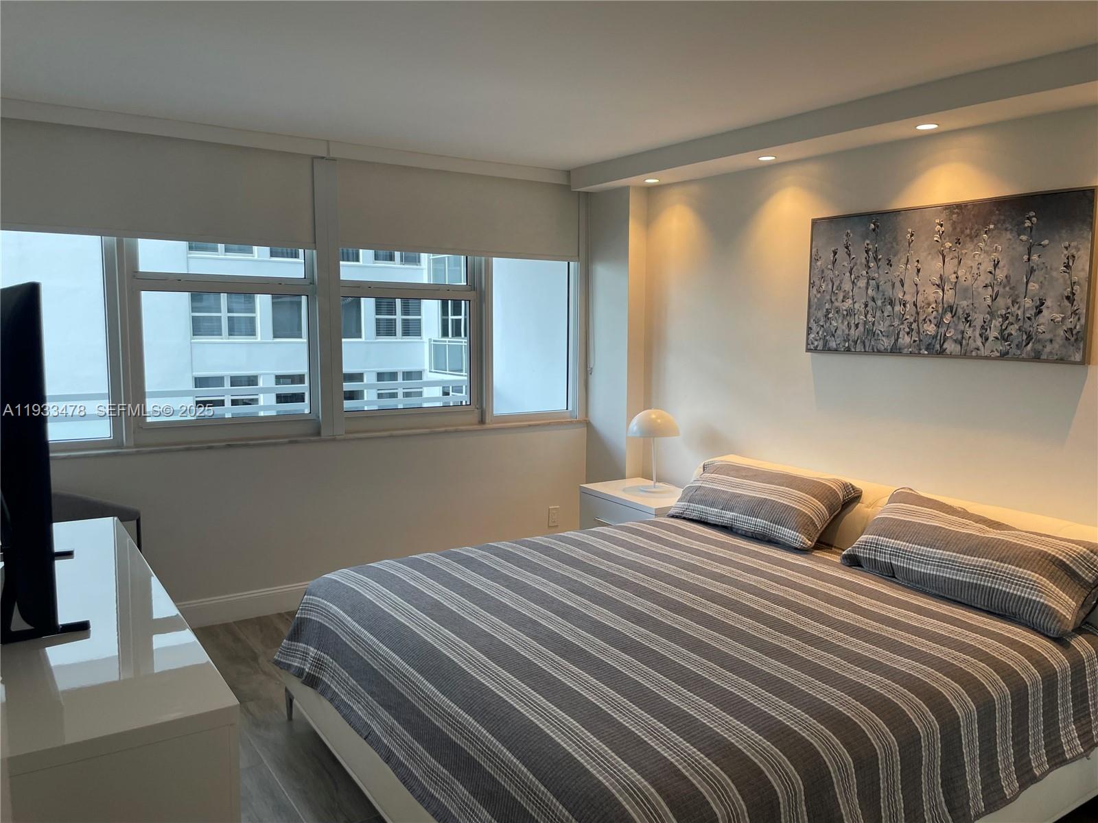 Photo of 2030 Ocean Dr  #805, Hallandale Beach, Florida, 33009 - 