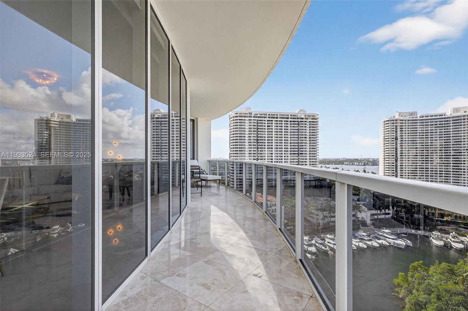 1403 3 / 3 2235 sq. ft. $ 2025-12-19 0 foto