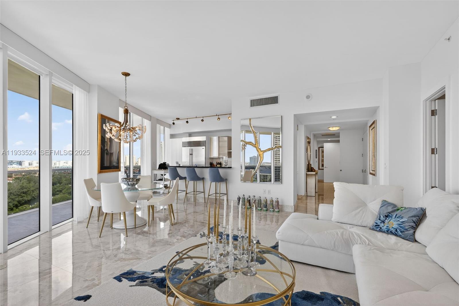 1403 3 / 3 2235 sq. ft. $ 2025-12-19 0 foto