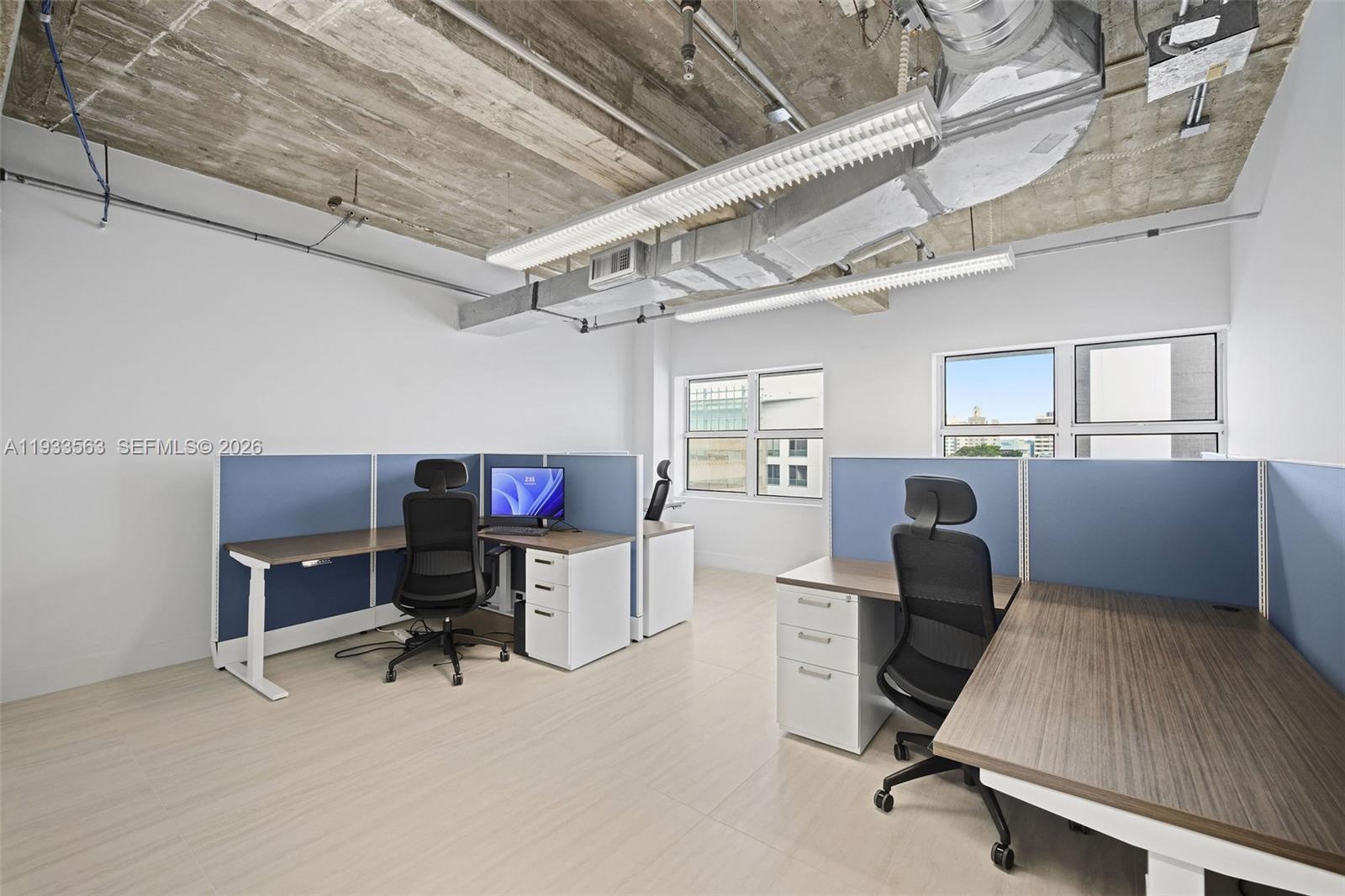 Подробнее 500 / кв.футов $ 2025-12-19 0 Фото