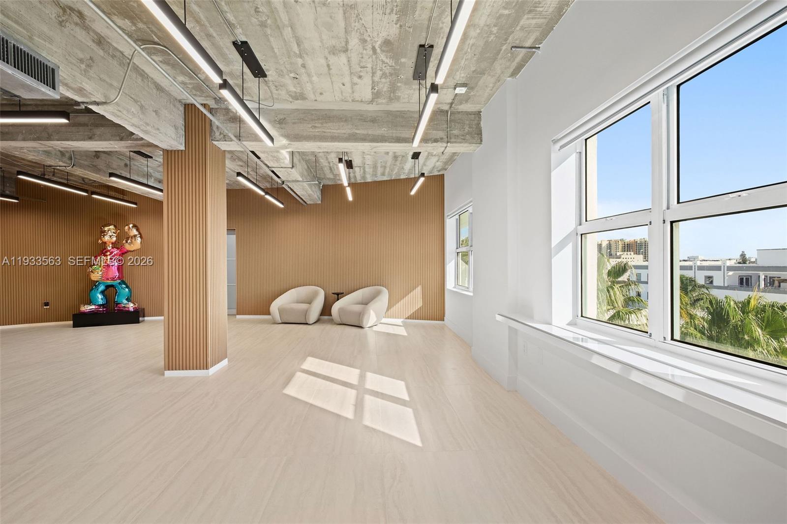 Подробнее 500 / кв.футов $ 2025-12-19 0 Фото