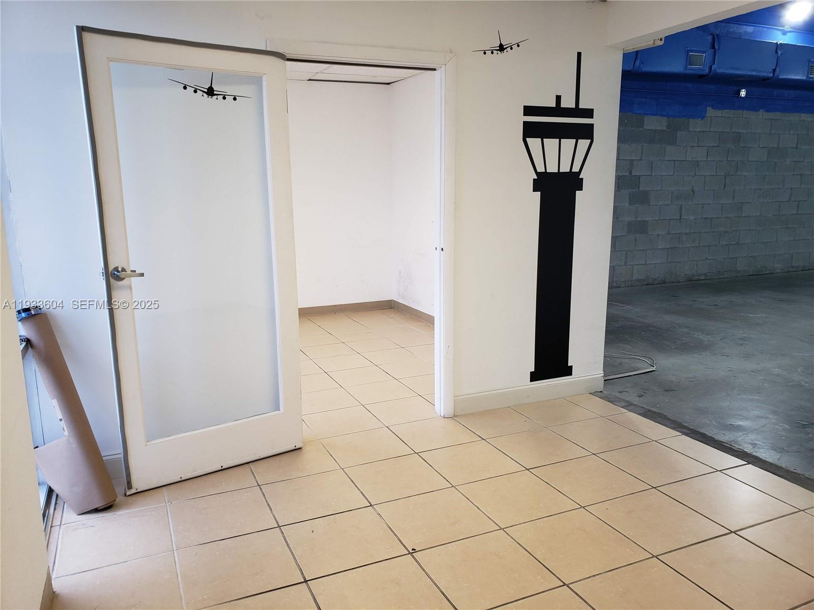 2  /   sq. ft. $ 2025-12-19 0 Photo