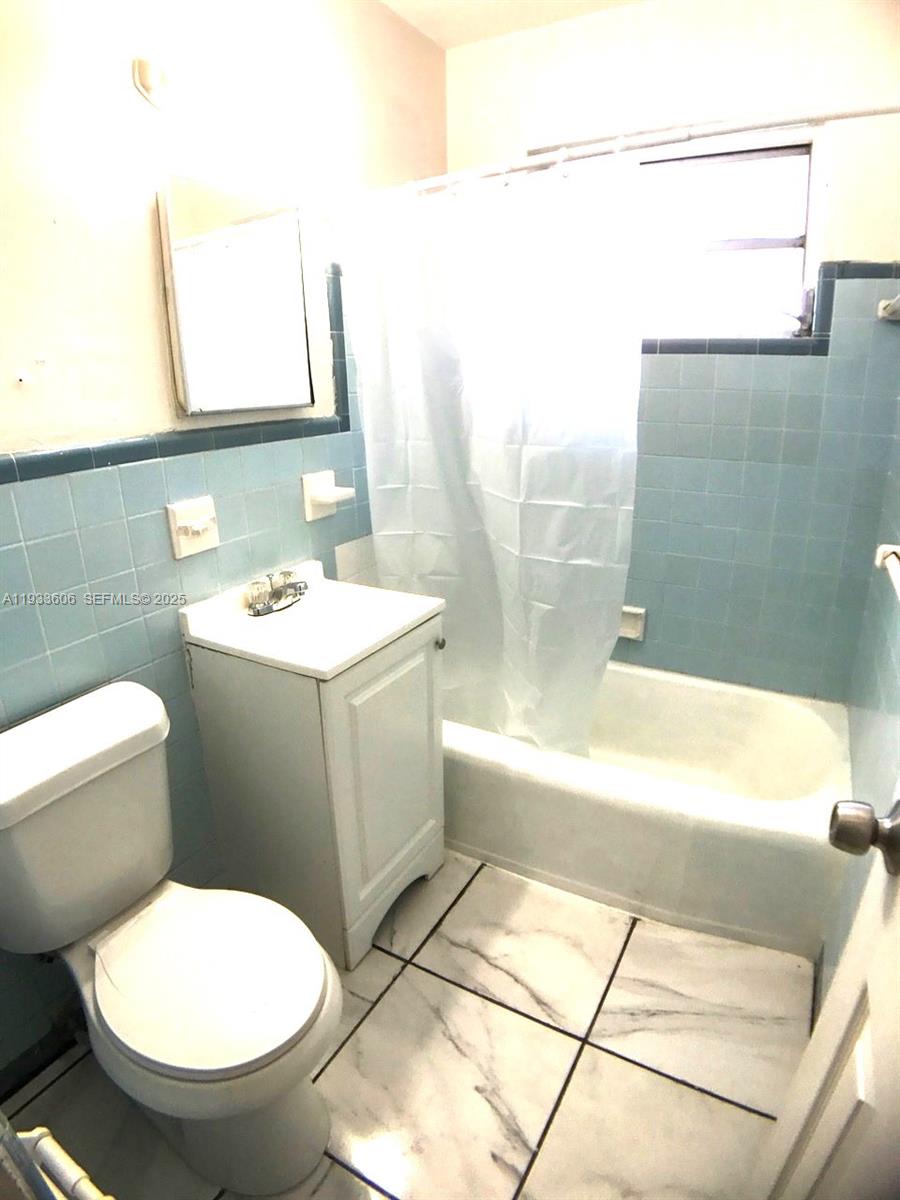   /  1404 sq. ft. $ 2025-12-19 0 Photo