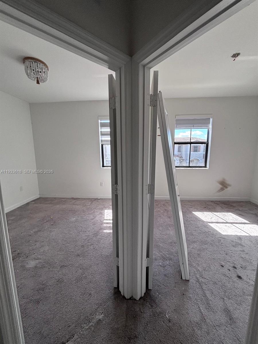 See details 9965 3 / 3 1539 sq. ft. $ 2026-02-02 0 Photo