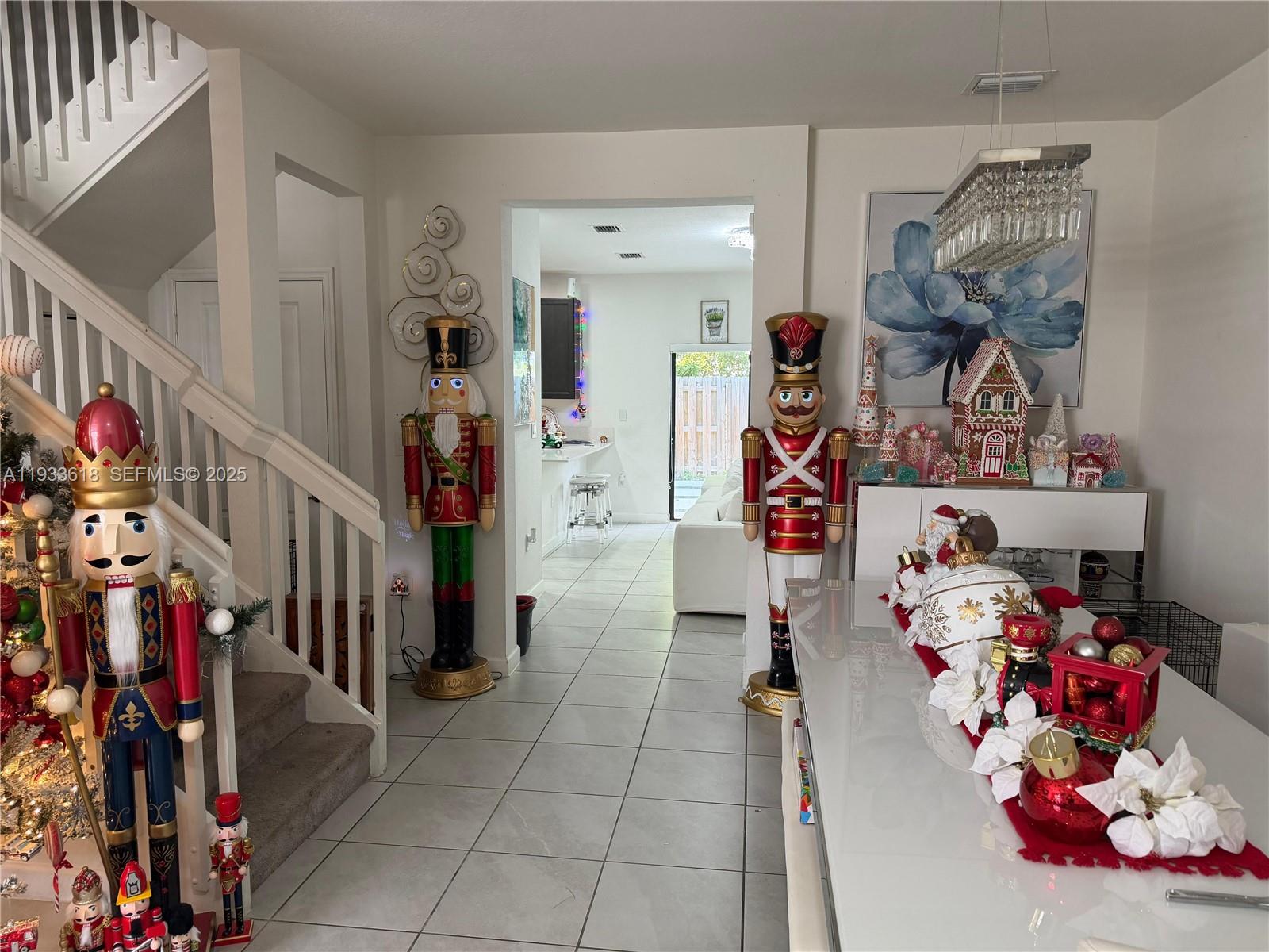 9965 3 / 3 1539 sq. ft. $ 2025-12-19 0 foto