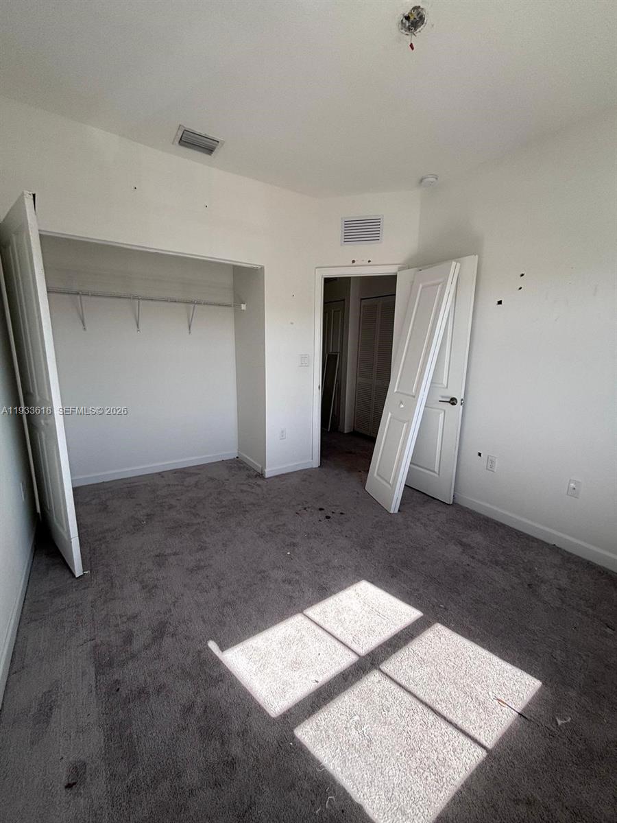 See details 9965 3 / 3 1539 sq. ft. $ 2026-02-02 0 Photo