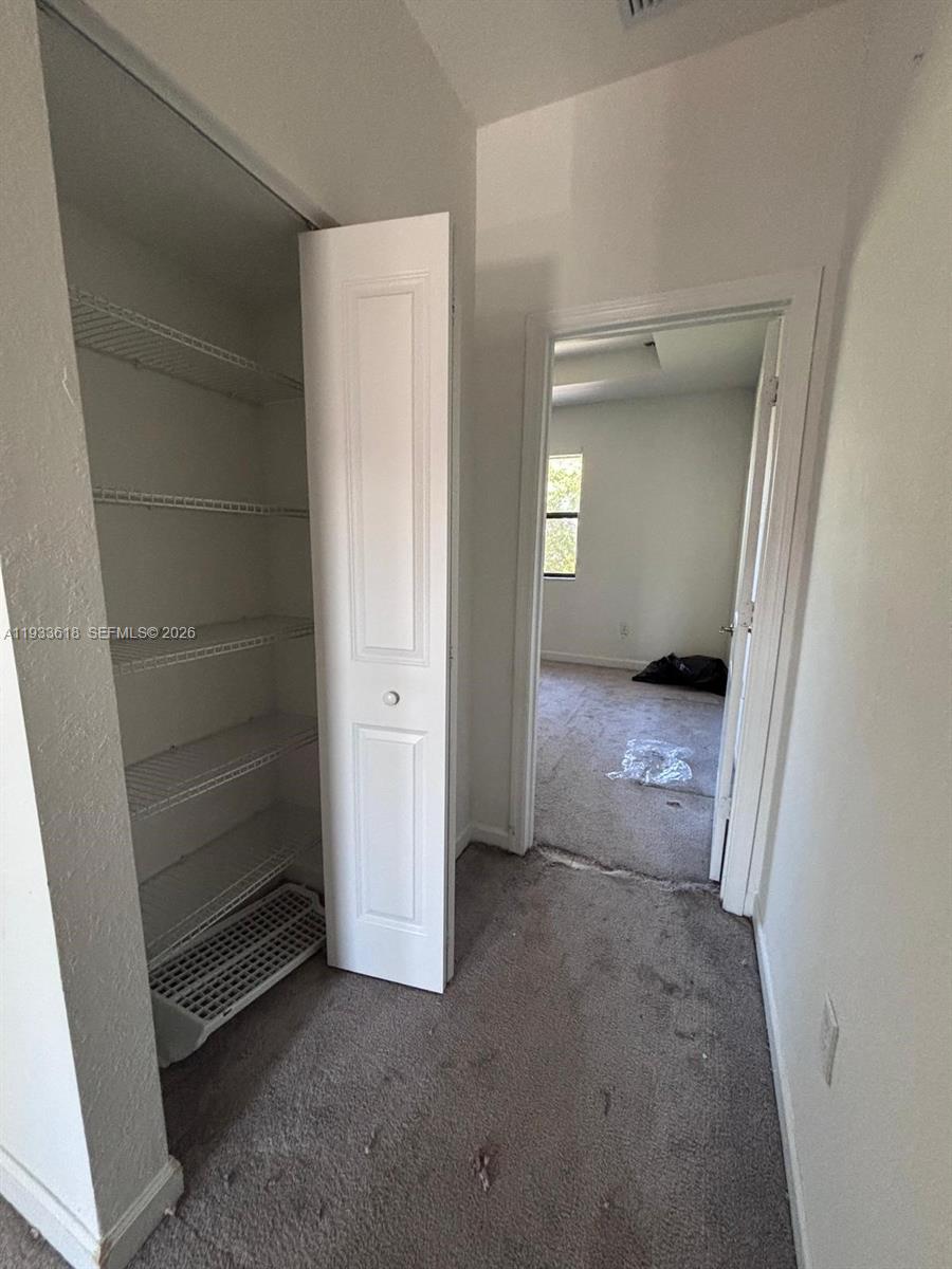 See details 9965 3 / 3 1539 sq. ft. $ 2026-02-02 0 Photo