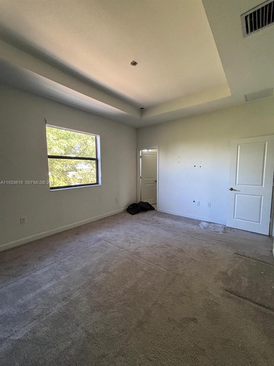 See details 9965 3 / 3 1539 sq. ft. $ 2026-02-02 0 Photo