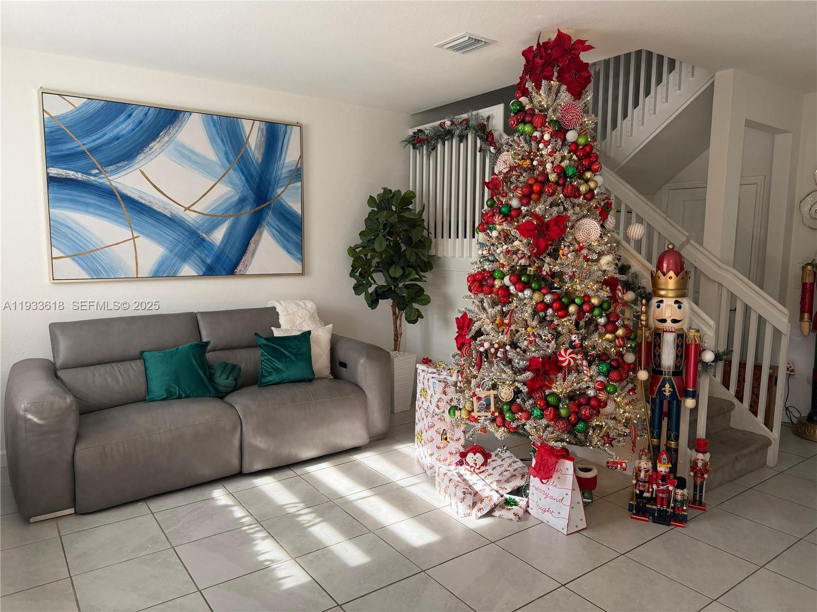 9965 3 / 3 1539 sq. ft. $ 2025-12-19 0 foto