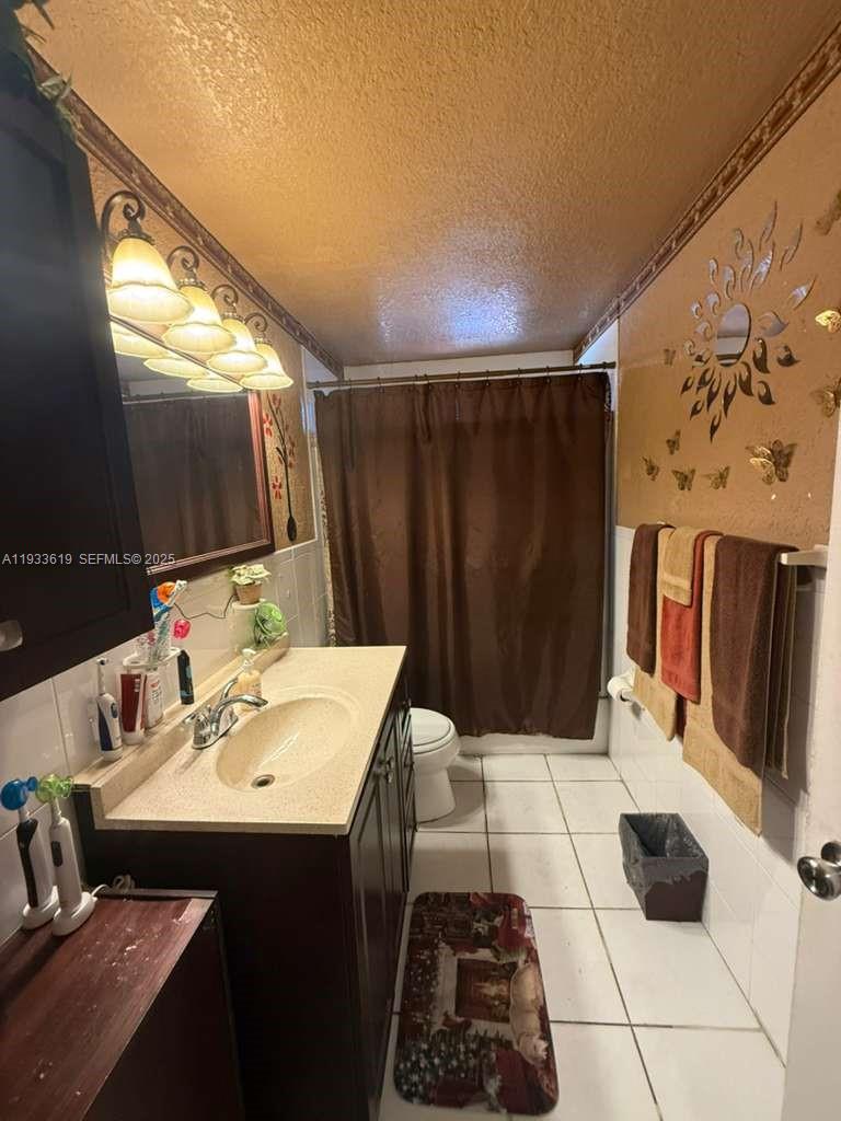   /  1425 sq. ft. $ 2025-12-19 0 Photo