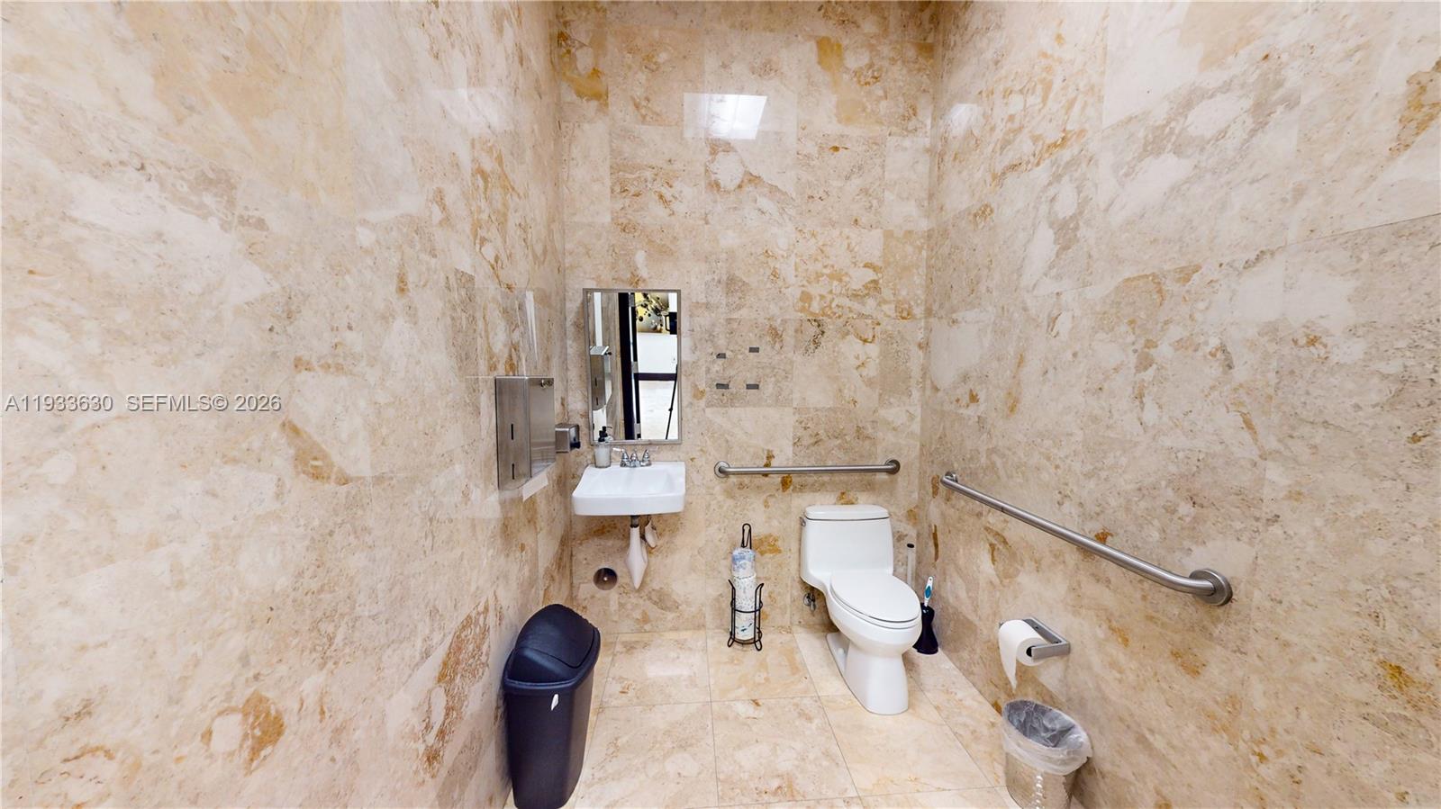 108  /   кв.футов $ 2025-12-19 0 Фото