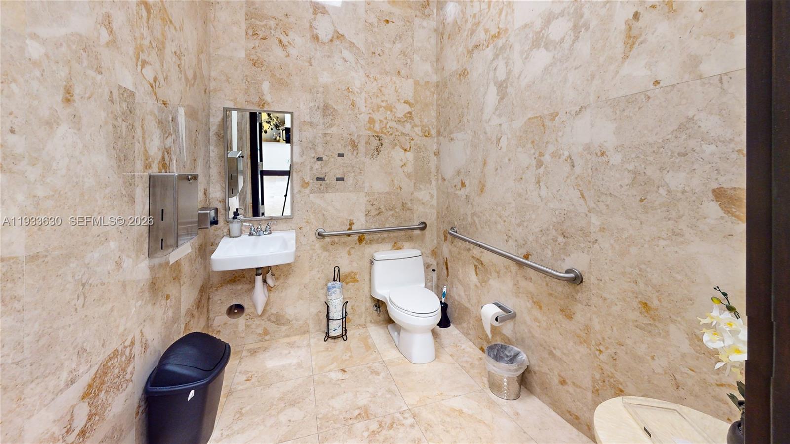 108  /   кв.футов $ 2025-12-19 0 Фото