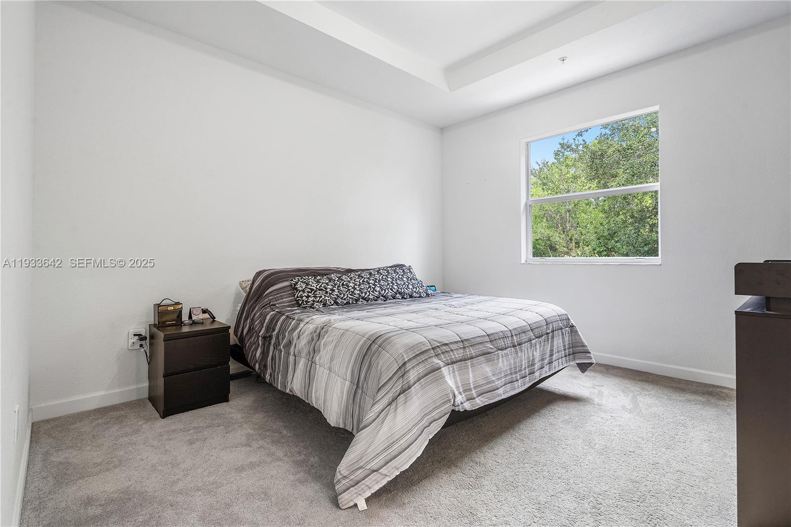 2781 3 / 3 1426 кв.футов $ 2025-12-20 0 Фото