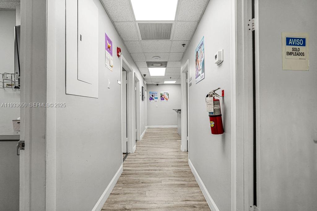 101  /   sq. ft. $ 2025-12-20 0 Photo