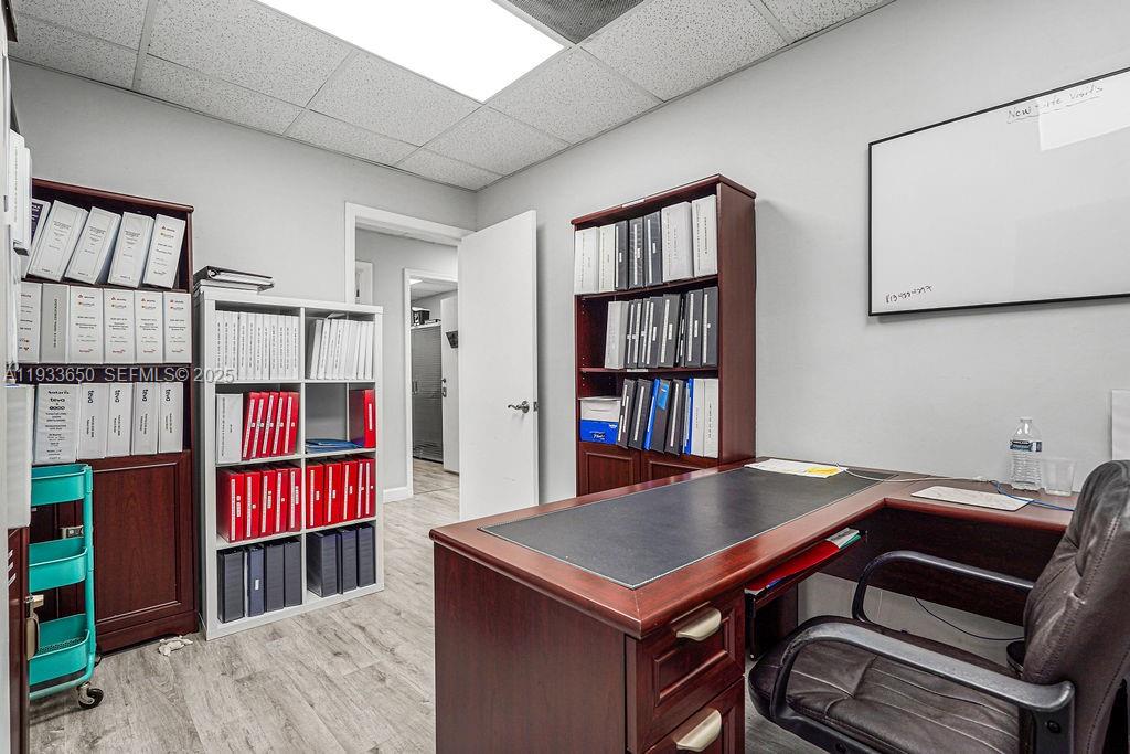 101  /   sq. ft. $ 2025-12-20 0 Photo