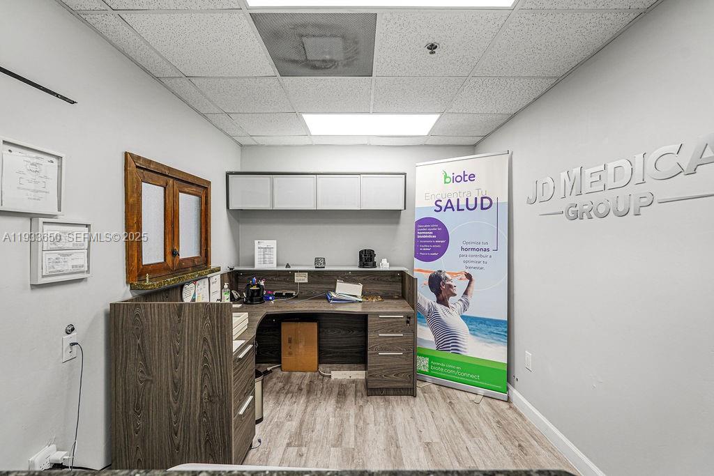 101  /   sq. ft. $ 2025-12-20 0 Photo