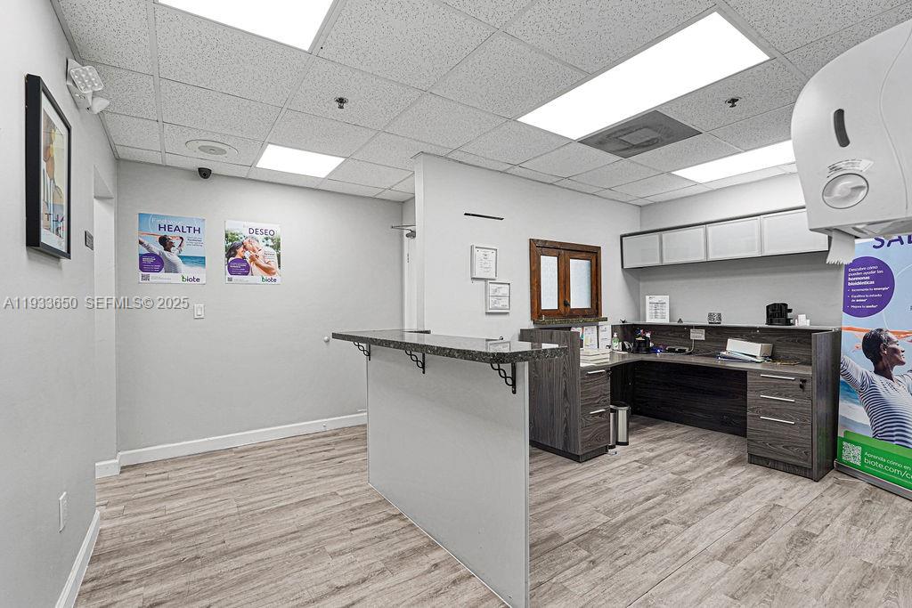 101  /   sq. ft. $ 2025-12-20 0 Photo