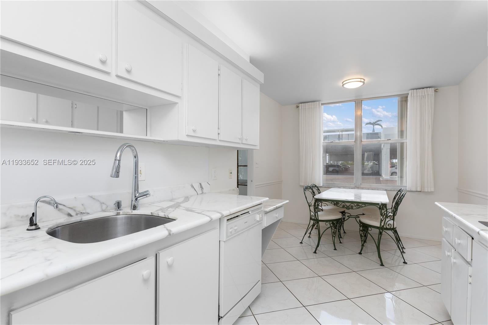 Photo of 2751 Ocean Dr  #208S, Hollywood, Florida, 33019 - 