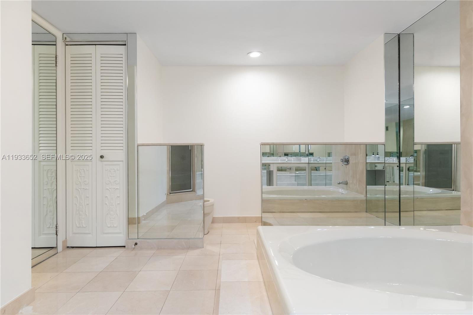 Photo of 2751 Ocean Dr  #208S, Hollywood, Florida, 33019 - 