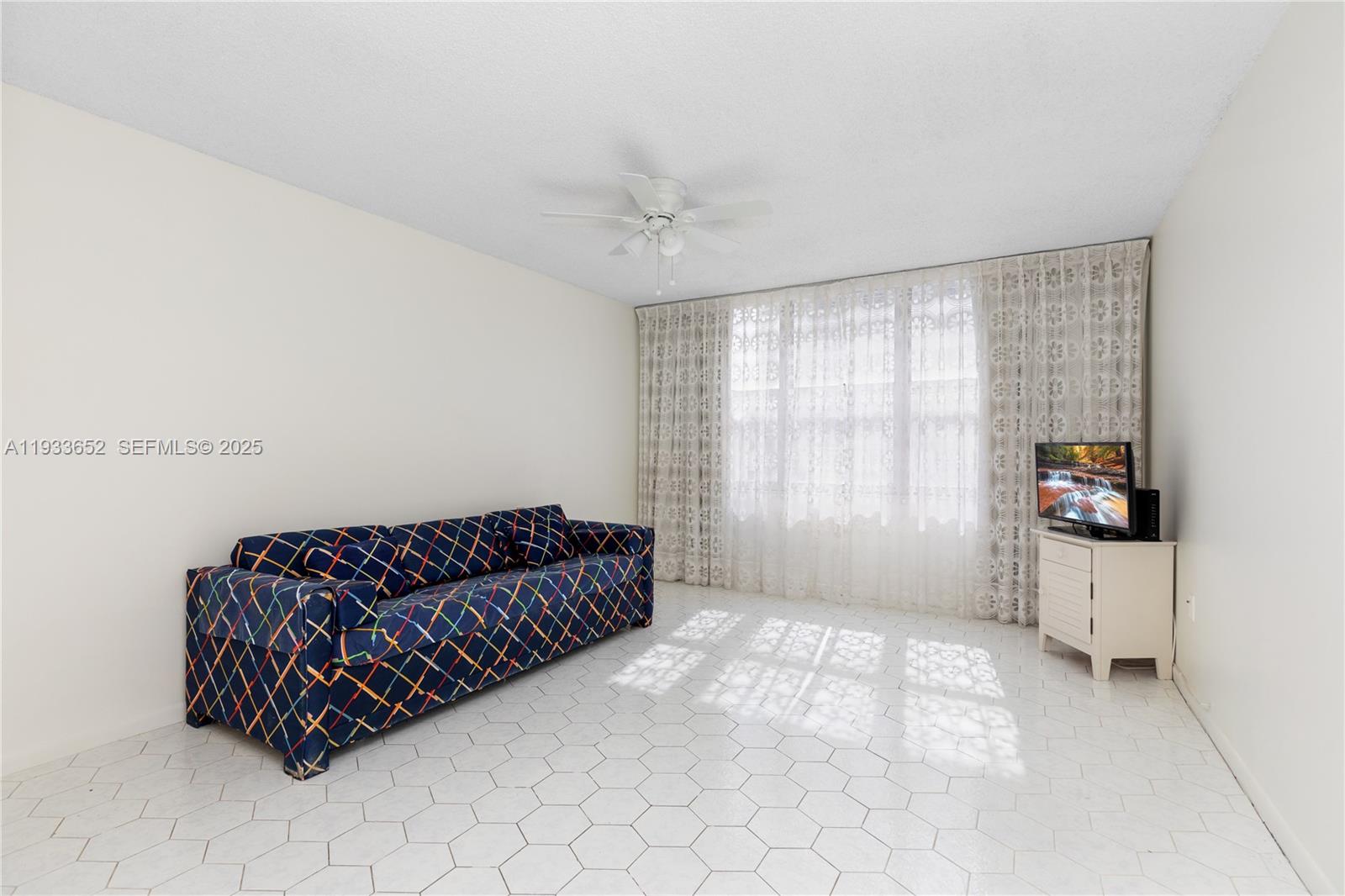 Photo of 2751 Ocean Dr  #208S, Hollywood, Florida, 33019 - 