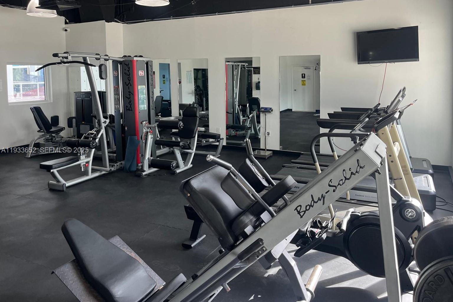 Photo of 2751 Ocean Dr  #208S, Hollywood, Florida, 33019 - 