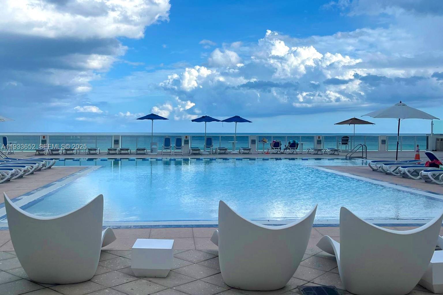 Photo of 2751 Ocean Dr  #208S, Hollywood, Florida, 33019 - 