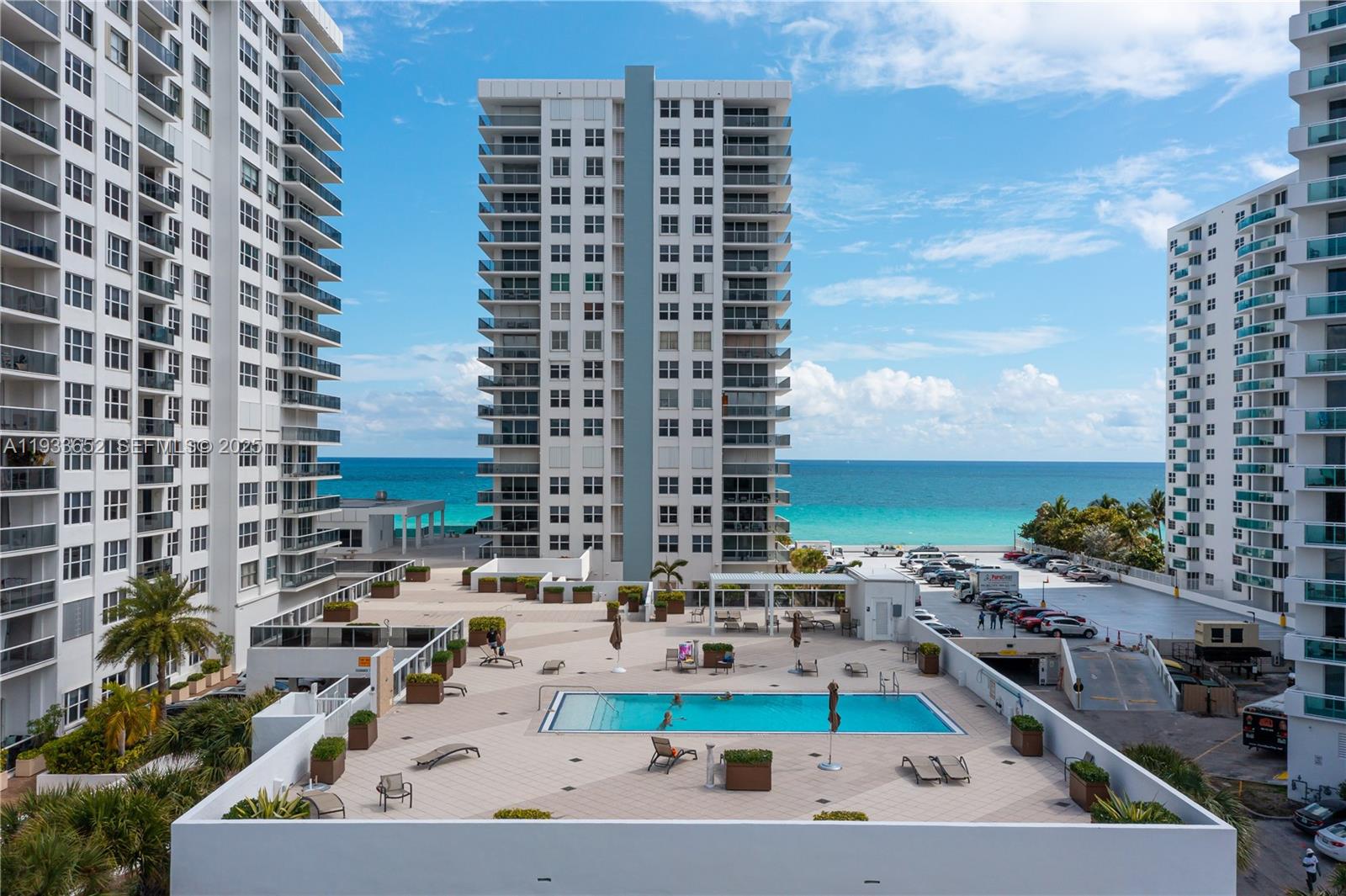 Photo of 2751 Ocean Dr  #208S, Hollywood, Florida, 33019 - 