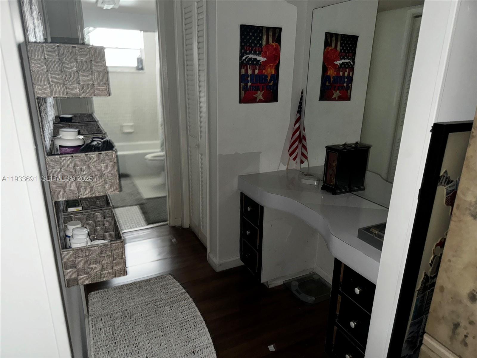 Подробнее 411 1 / 2 775 кв.футов $ 2025-12-20 0 Фото