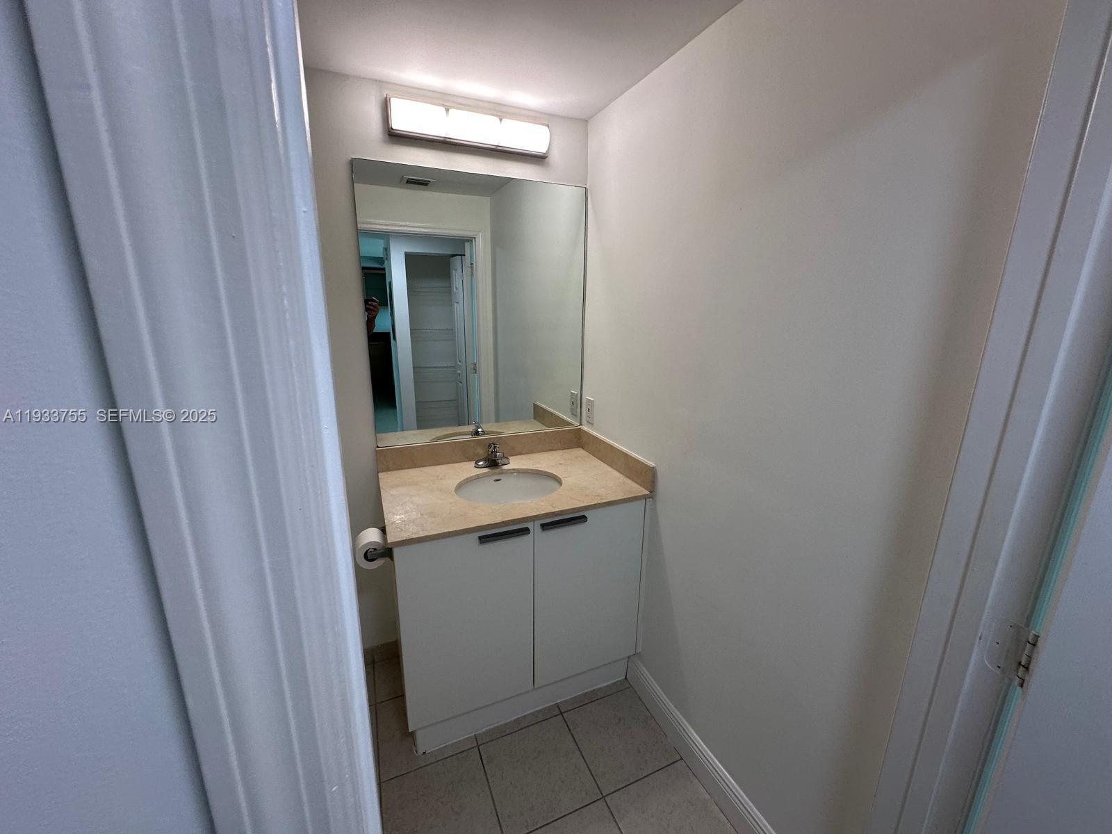 Photo of 140 Dixie Hwy  #631, Hollywood, Florida, 33020 - 