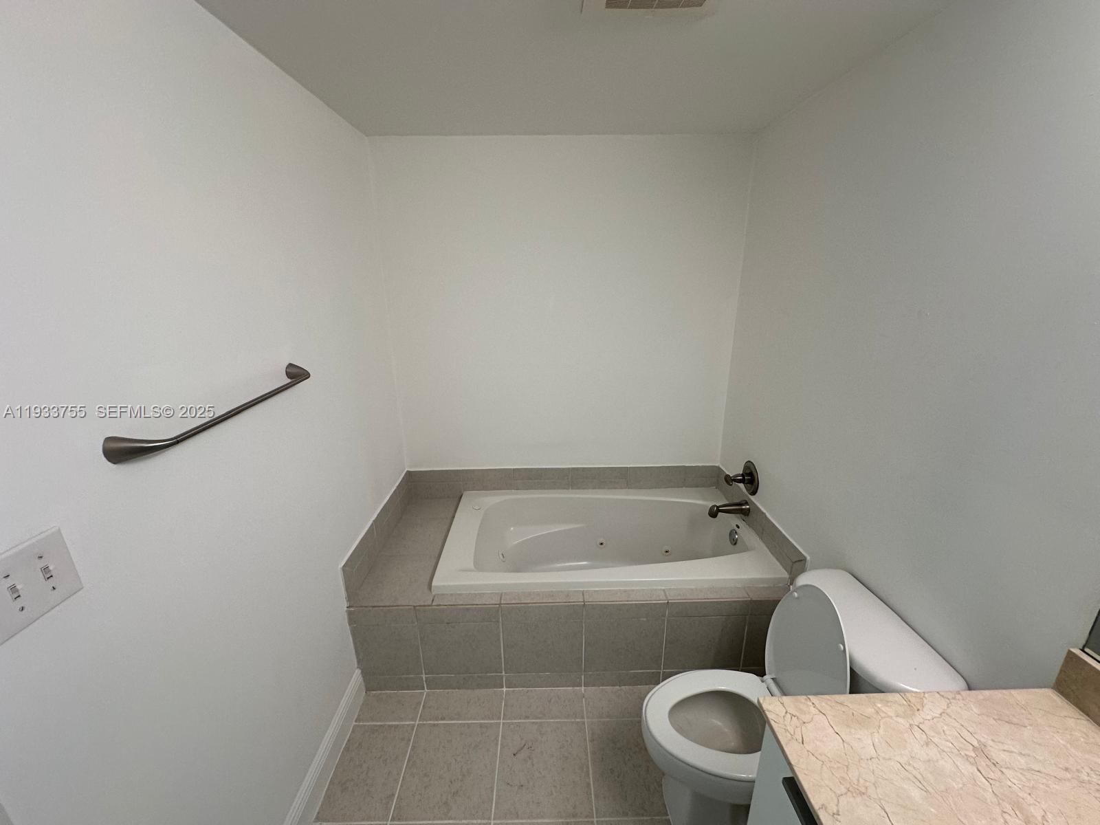 Photo of 140 Dixie Hwy  #631, Hollywood, Florida, 33020 - 