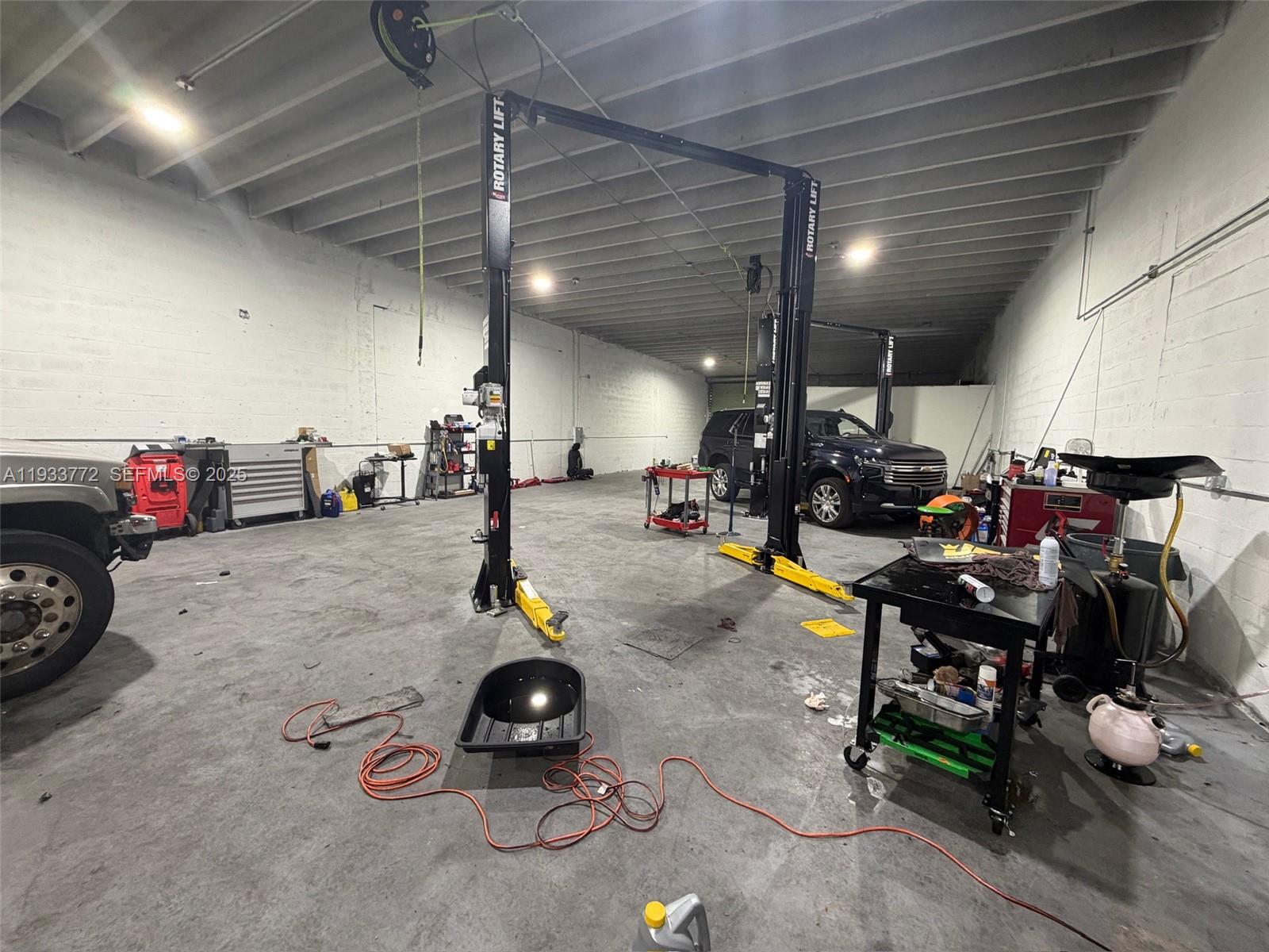   /   sq. ft. $ 2025-12-20 0 Photo