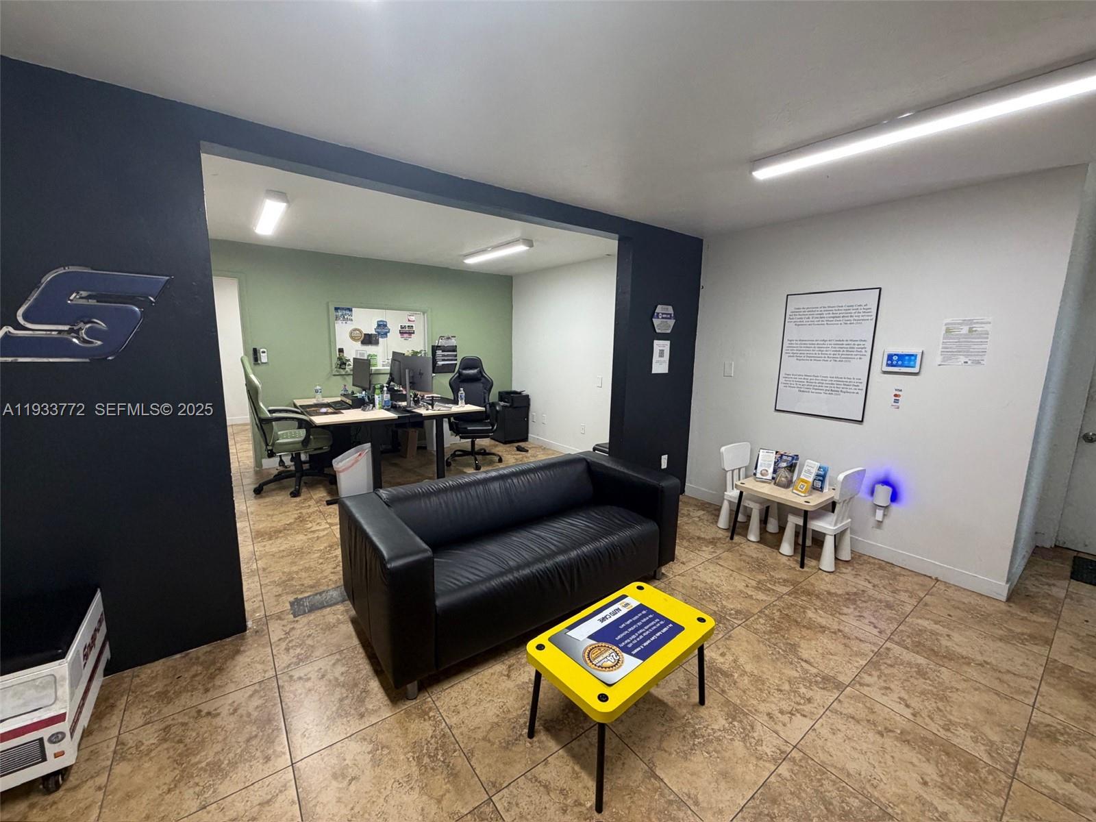   /   sq. ft. $ 2025-12-20 0 Photo