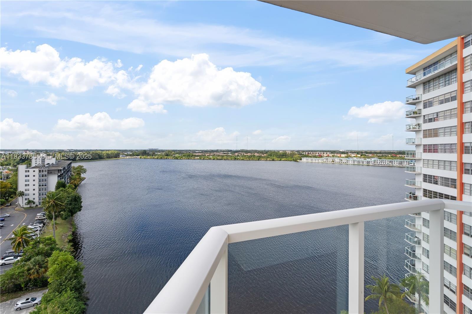 1226W 2 / 2 1140 sq. ft. $ 2026-02-25 0 foto